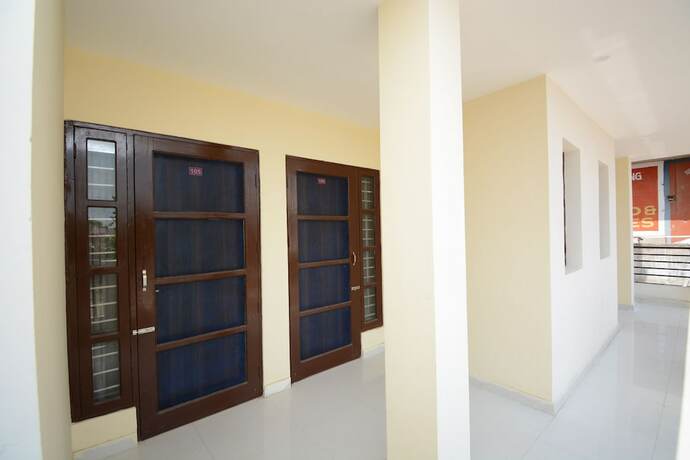 Imagen de los interiores del Hotel Hotel O Chandigarh. Foto 30