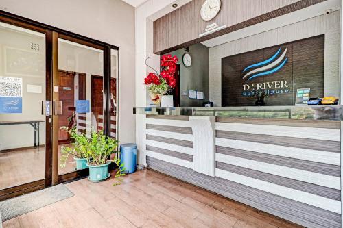 Imagen general del Hotel Hotel O Cihampelas Near Ciwalk Formerly D'River Guest House. Foto 3