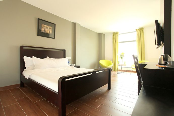 Imagen de la habitación del Hotel Hotel O Crossroads Hotel. Foto 14