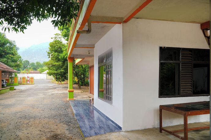 Imagen de los interiores del Hotel Hotel O Home Stay Syariah Aom Kusman. Foto 13