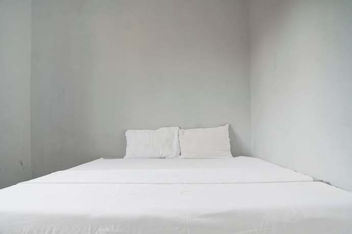 Imagen de la habitación del Hotel Hotel O Home Stay Syariah Aom Kusman. Foto 7