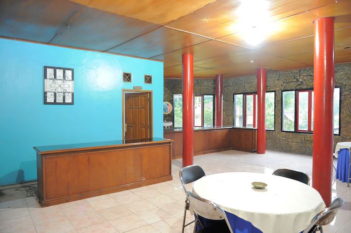 Imagen de los interiores del Hotel Hotel O Karya Nunggal Asri. Foto 10