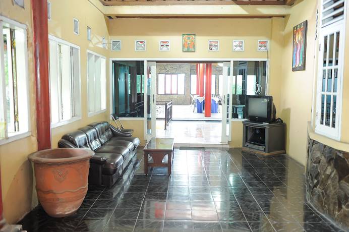Imagen de los interiores del Hotel Hotel O Karya Nunggal Asri. Foto 19