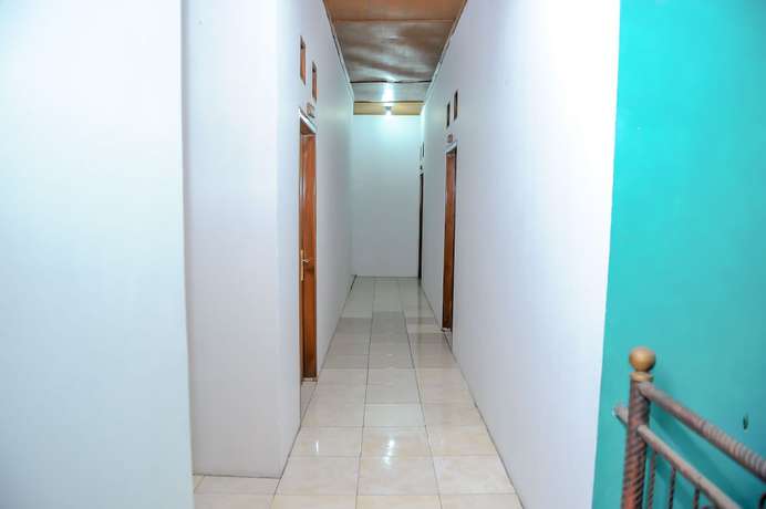 Imagen de los interiores del Hotel Hotel O Karya Nunggal Asri. Foto 20