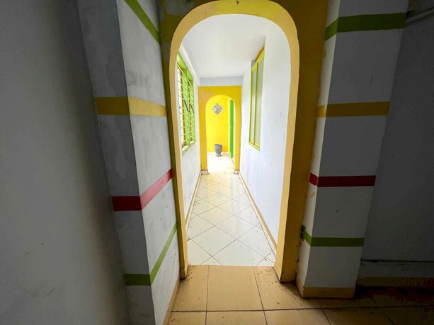 Imagen de los interiores del Hotel Hotel O Kost Gowa Near Gowa. Foto 14
