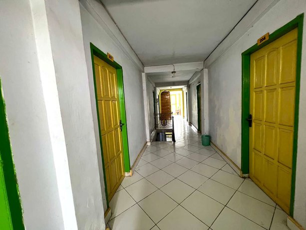 Imagen de los interiores del Hotel Hotel O Kost Gowa Near Gowa. Foto 15