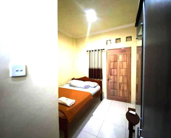 Imagen de la habitación del Hotel Hotel O Kost Gowa Near Gowa. Foto 11