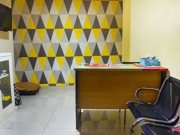 Imagen de los interiores del Hotel Hotel O Kos'ta Homestay Makassar. Foto 20