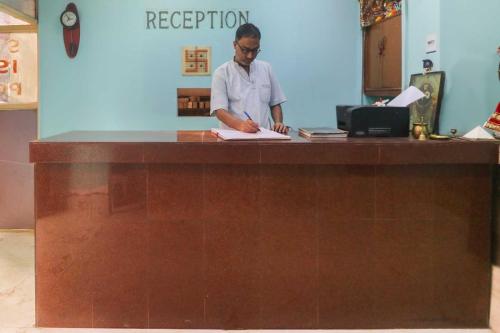 Imagen general del Hotel Hotel O Maitry. Foto 4