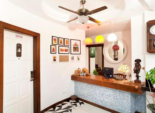 Imagen de los interiores del Hotel Hotel O Vince Villa. Foto 19