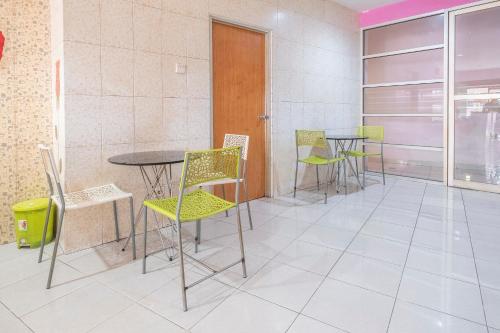 Imagen general del Hotel Hotel O Wisma Jampea. Foto 6