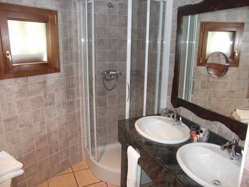 Imagen de la habitación del Hotel Hotel Parador de Canolich. Foto 6