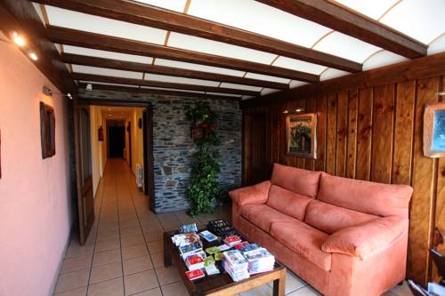 Imagen de la habitación del Hotel Hotel Parador de Canolich. Foto 12