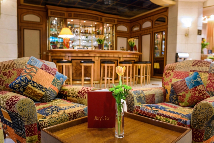 Imagen del bar/restaurante del Hotel Hotel Parc Belair. Foto 3