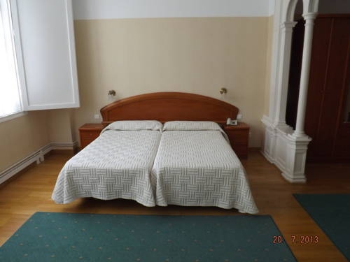 Imagen general del Hotel Hotel París. Foto 8