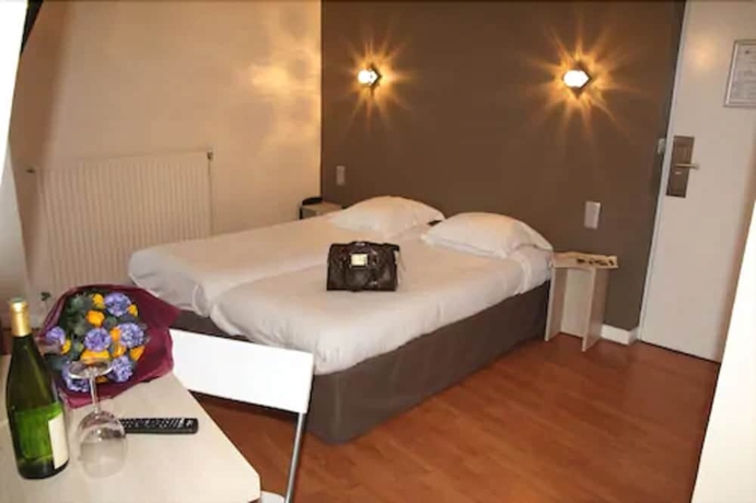Imagen de la habitación del Hotel Hotel Paris Legendre. Foto 10