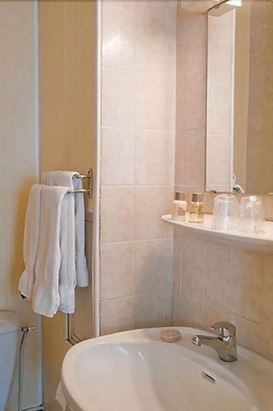 Imagen de la habitación del Hotel Hotel Paris Legendre. Foto 13