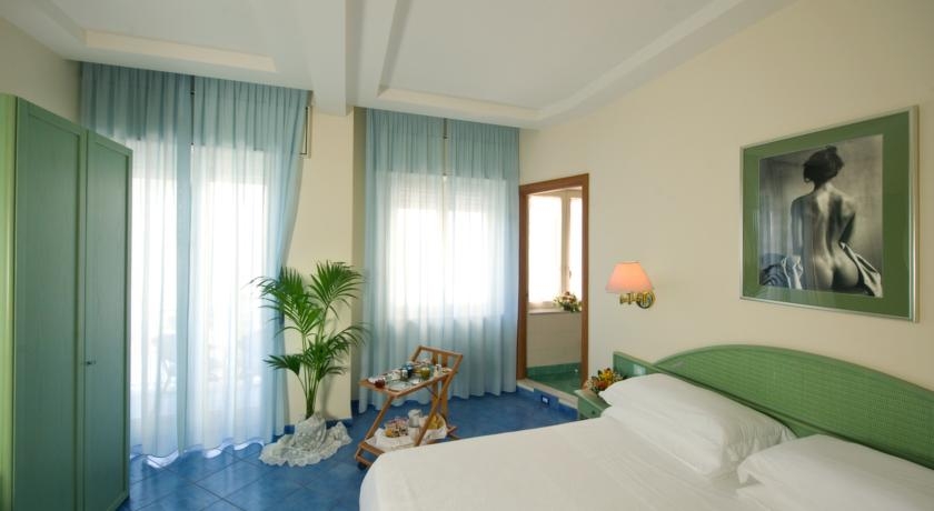 Imagen de la habitación del Hotel Hotel Pensione Reale. Foto 2