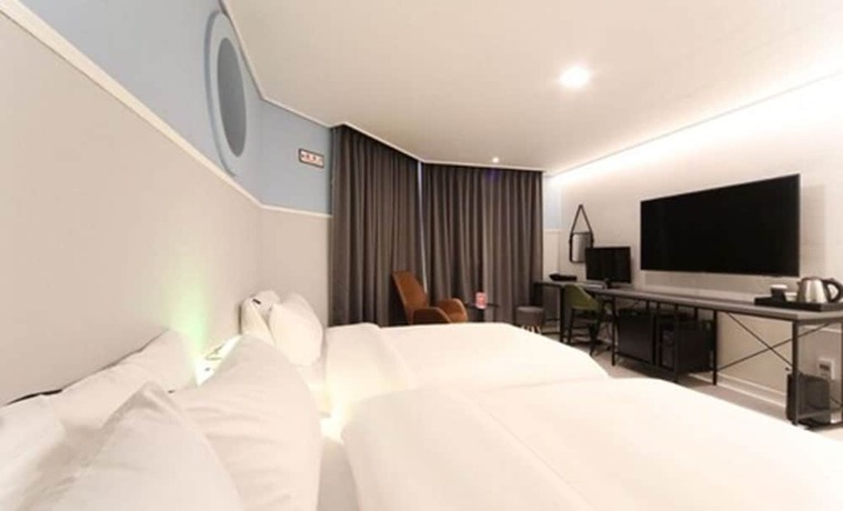 Imagen general del Hotel Hotel Pier 48. Foto 5