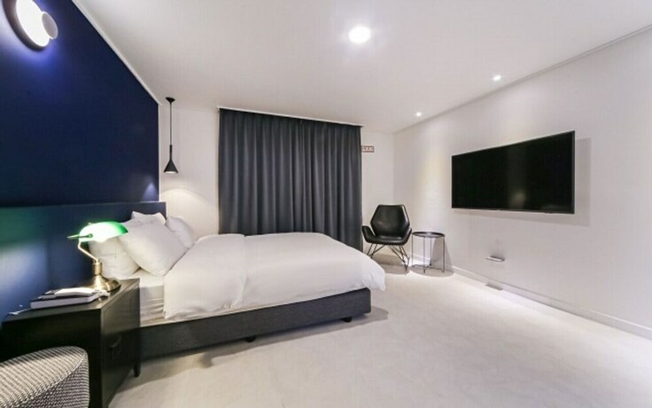 Imagen de la habitación del Hotel Hotel Pier 48. Foto 11