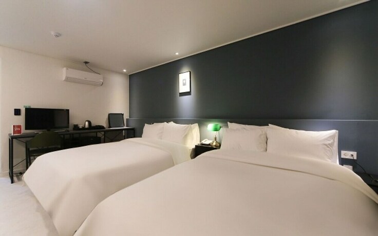 Imagen de la habitación del Hotel Hotel Pier 48. Foto 14