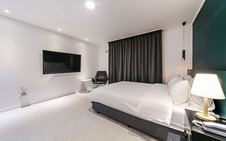 Imagen de la habitación del Hotel Hotel Pier 48. Foto 18