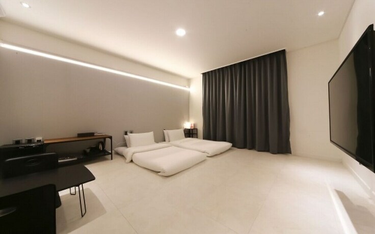 Imagen de la habitación del Hotel Hotel Pier 48. Foto 34