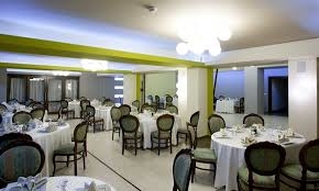 Imagen del bar/restaurante del Hotel Hotel Pietroasa. Foto 2