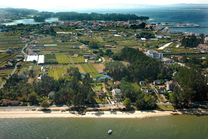 Imagen general del Hotel Hotel Playa Las Sinas. Foto 3