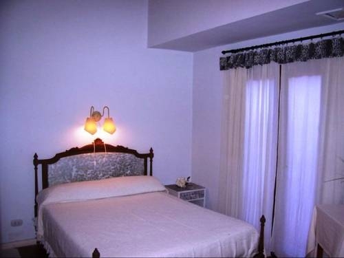 Imagen de la habitación del Hotel Hotel Playa Varese Inn. Foto 15