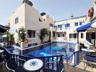 Imagen general del Hotel Hotel Porto Perissa. Foto 12