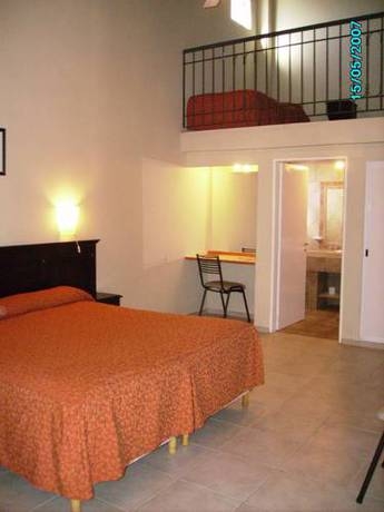 Imagen general del Hotel Hotel Portobelo Mendoza. Foto 5