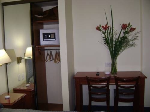 Imagen general del Hotel Hotel Prince. Foto 3