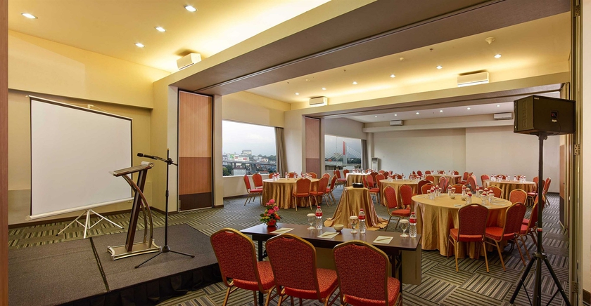 Imagen de los interiores del Hotel Hotel Promenade. Foto 11