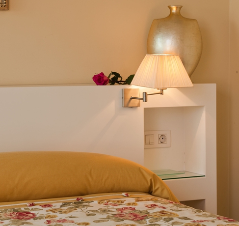 Imagen de la habitación del Hotel Hotel Puerta Gamboa. Foto 7