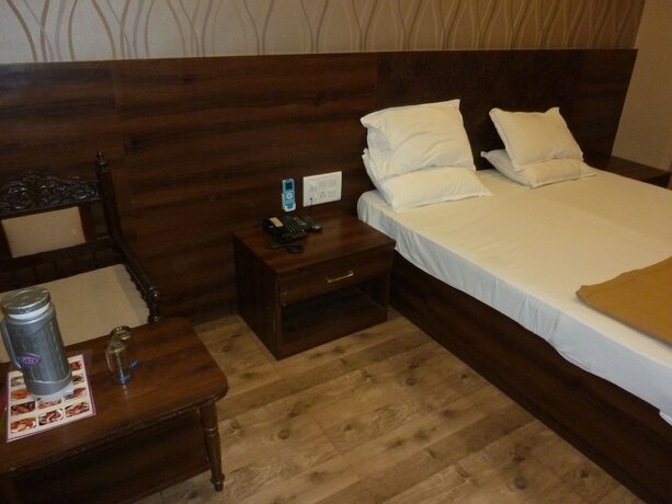 Imagen de la habitación del Hotel Hotel Regal Palace. Foto 25