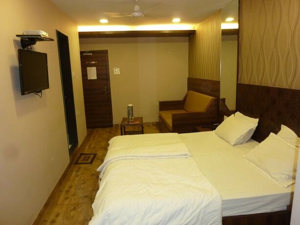 Imagen de la habitación del Hotel Hotel Regal Palace. Foto 27