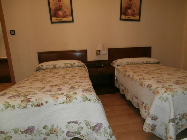 Imagen de la habitación del Hotel Hotel Residencia Gran Via. Foto 8