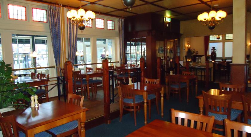 Imagen del bar/restaurante del Hotel Hotel Restaurant De Jong. Foto 2