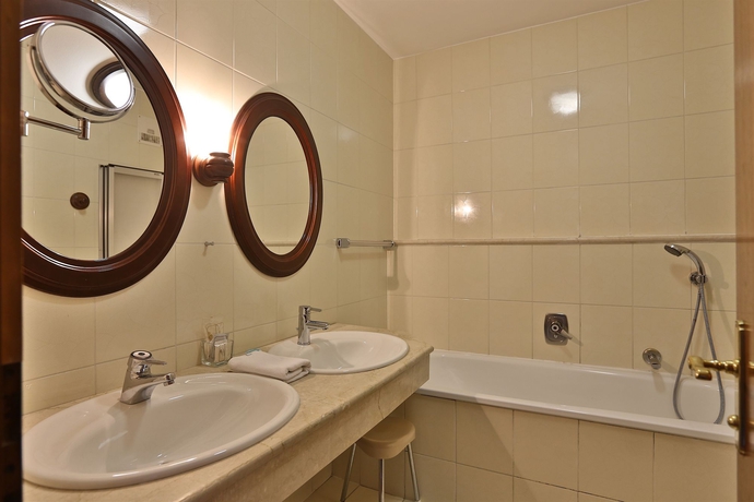 Imagen de la habitación del Hotel Hotel Restaurant Dermuth. Foto 5