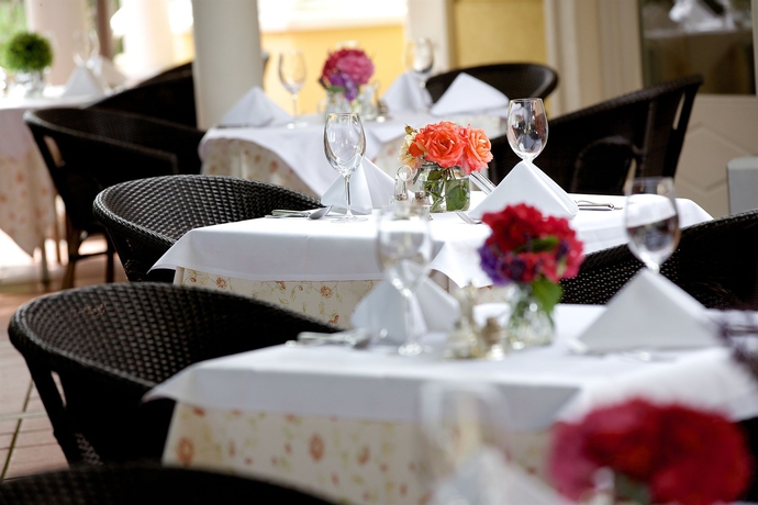 Imagen de los exteriores del Hotel Hotel Restaurant Dermuth. Foto 14
