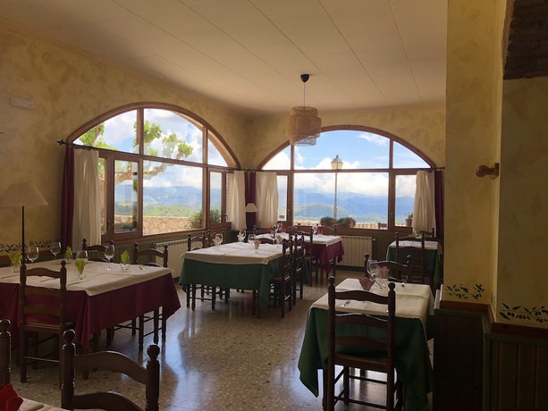 Imagen del bar/restaurante del Hotel Hotel Restaurant El Balco del Priorat. Foto 6