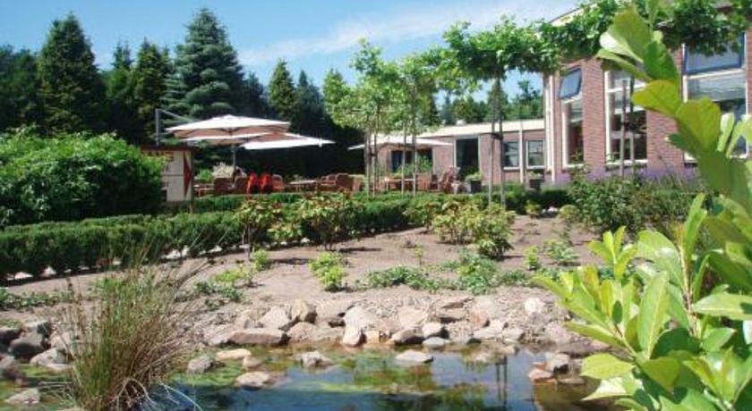 Imagen de los exteriores del Hotel Hotel Restaurant Het Roode Hert. Foto 4