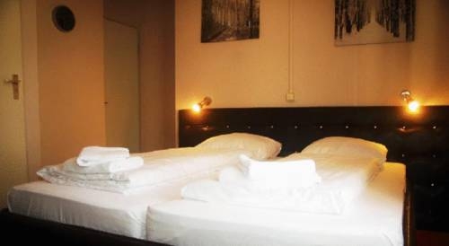Imagen de la habitación del Hotel Hotel Restaurant La Piazza. Foto 4