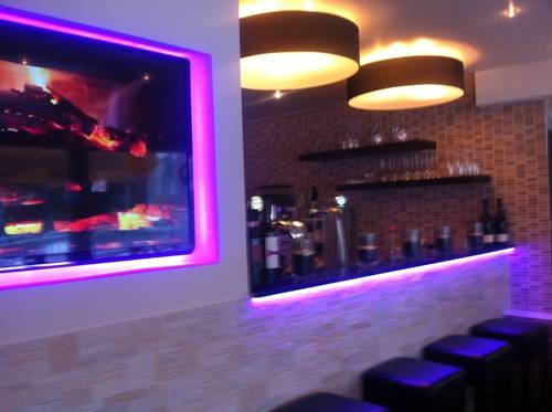 Imagen del bar/restaurante del Hotel Hotel Restaurant La Piazza. Foto 3