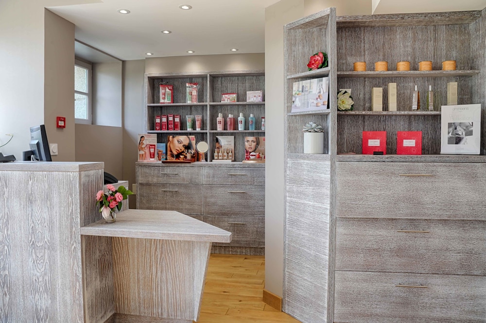 Imagen de los interiores del Hotel Hotel Restaurant Spa du Tumulus Carnac. Foto 16