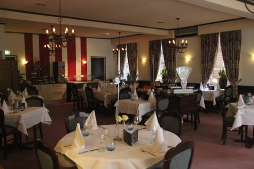 Imagen del bar/restaurante del Hotel Hotel Restaurant Van Der Maas. Foto 2