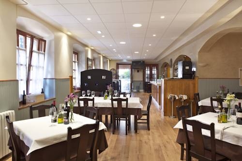 Imagen general del Hotel Hotel Restaurante El Manquin. Foto 6