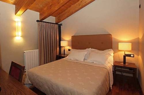 Imagen de la habitación del Hotel Hotel Restaurante Revestido. Foto 4