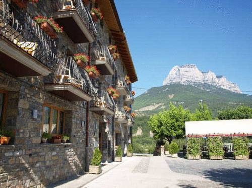 Imagen de los interiores del Hotel Hotel Restaurante Revestido. Foto 15